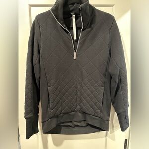 Lululemon black quilted pullover, size 4, like new condition